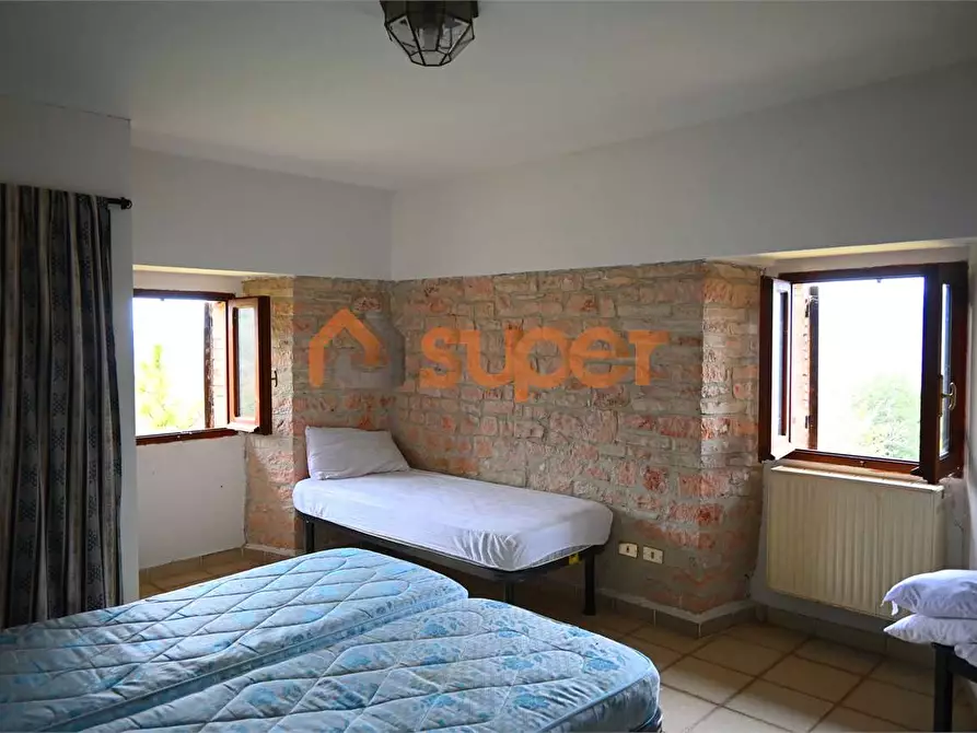 Immagine 29 di Stabile in vendita  in Località Colle  a Nocera Umbra