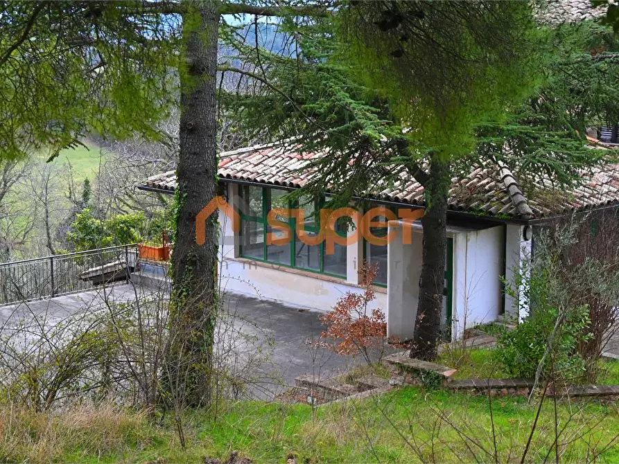 Immagine 2 di Stabile in vendita  in Località Colle  a Nocera Umbra