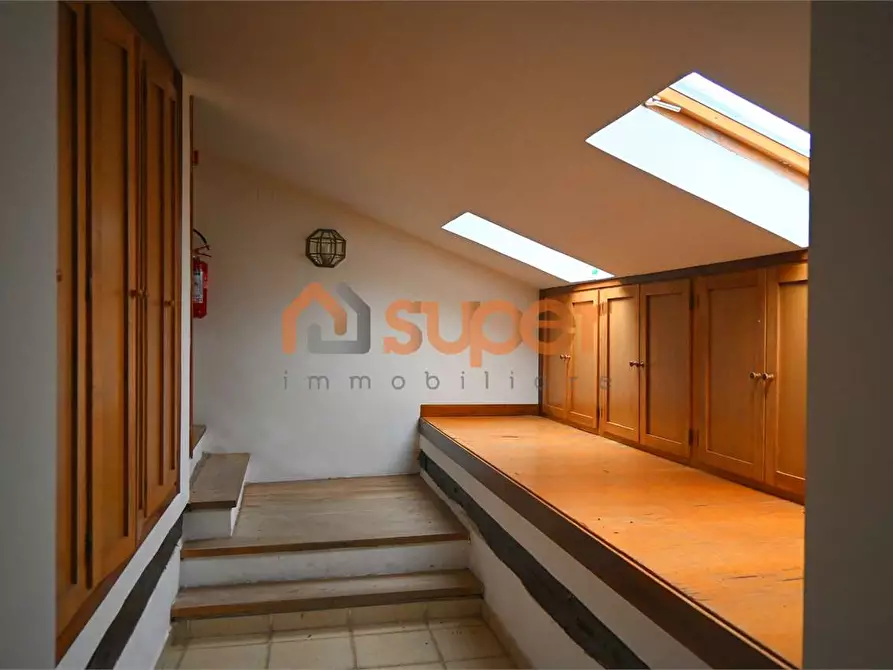 Immagine 31 di Stabile in vendita  in Località Colle  a Nocera Umbra