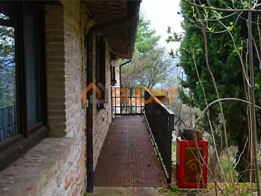 Immagine 3 di Stabile in vendita  in Località colle  a Nocera Umbra