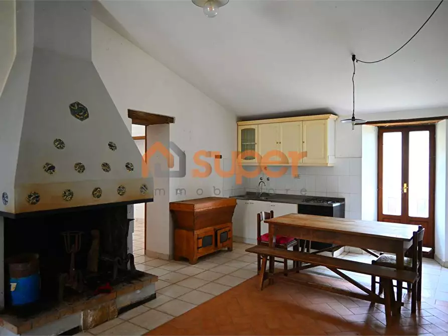 Immagine 4 di Stabile in vendita  in Località colle  a Nocera Umbra