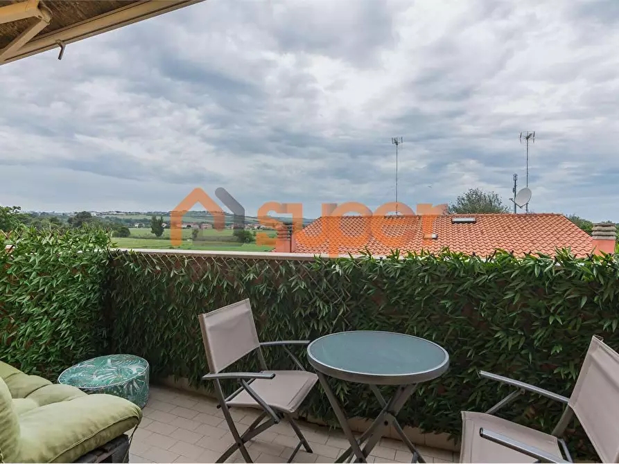 Immagine 7 di Appartamento in vendita  in Via Lago Maggiore  a Fano