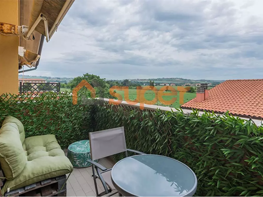 Immagine 8 di Appartamento in vendita  in Via Lago Maggiore  a Fano