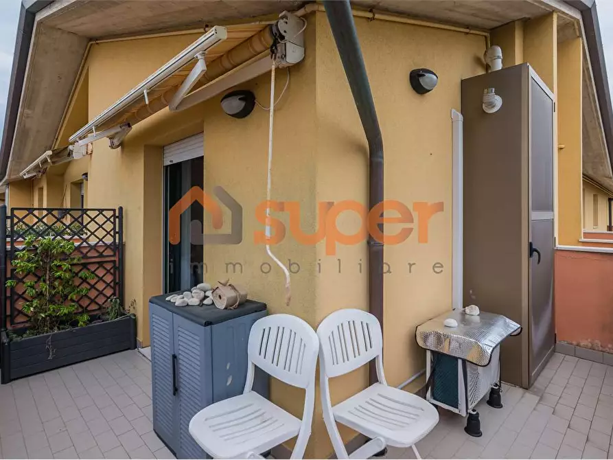 Immagine 19 di Appartamento in vendita  in Via Lago Maggiore  a Fano