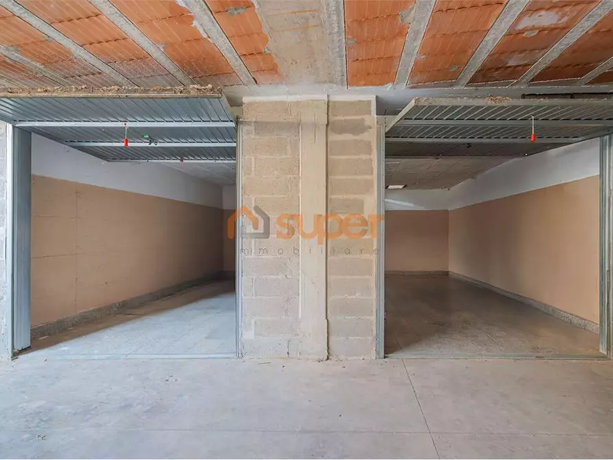 Immagine 4 di Garage in vendita  in Via Orvietana a Marsciano