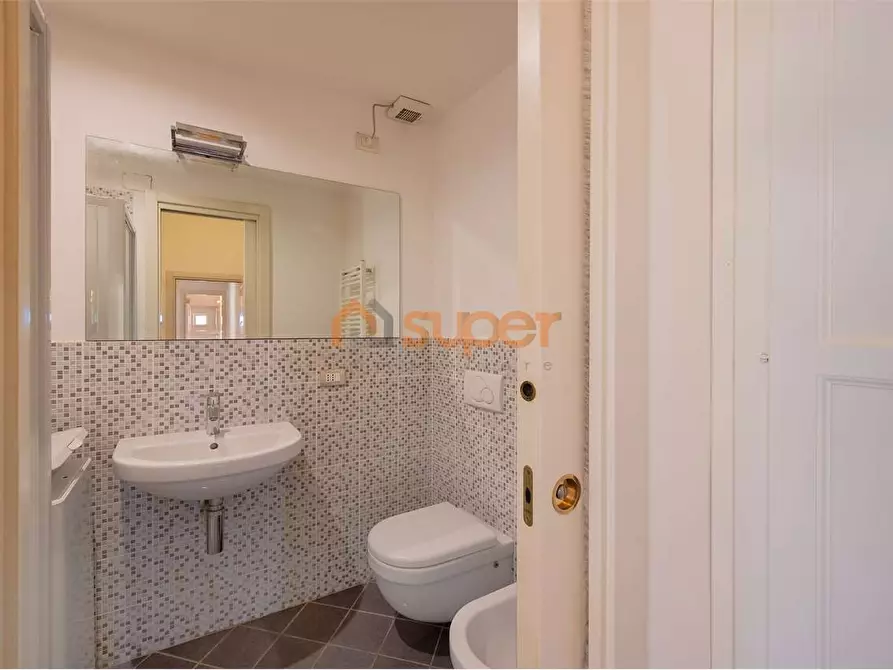 Immagine 21 di Quadrilocale in vendita  a Perugia