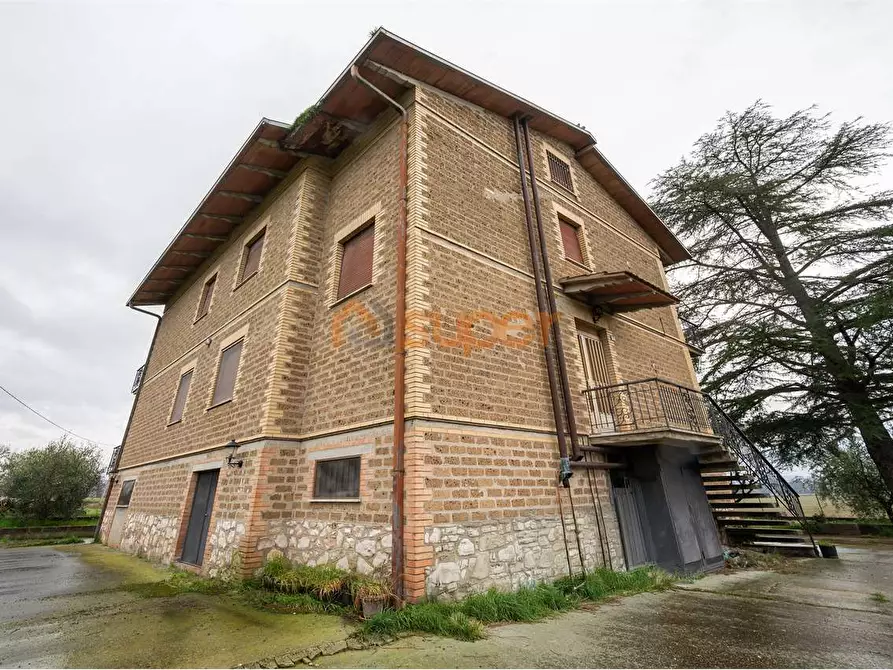 Immagine 15 di Quadrilocale in vendita  in Via Assisi a Torgiano