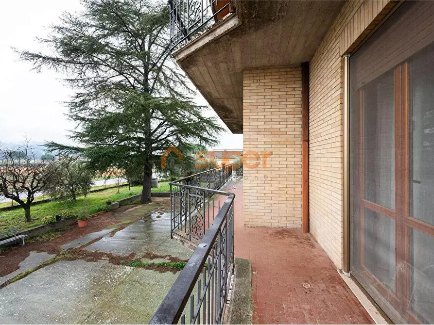 Immagine 12 di Quadrilocale in vendita  in Via Assisi a Torgiano