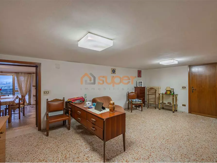 Immagine 31 di Quadrilocale in vendita  in Via Assisi a Torgiano