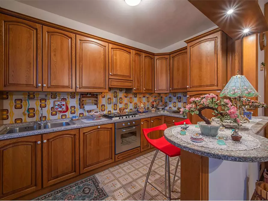 Immagine 7 di Quadrilocale in vendita  in Via Assisi a Torgiano