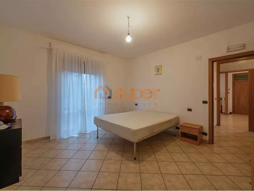 Immagine 12 di Quadrilocale in vendita  in Via Assisi a Torgiano