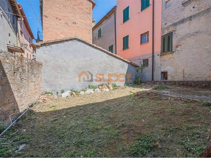 Immagine 15 di Casa indipendente in vendita  in Piazza della Costituzione a Perugia