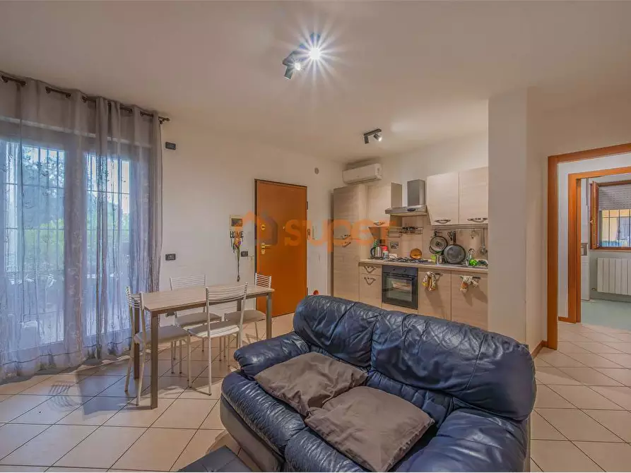 Immagine 3 di Bilocale in vendita  in Via Strozzacapponi a Perugia