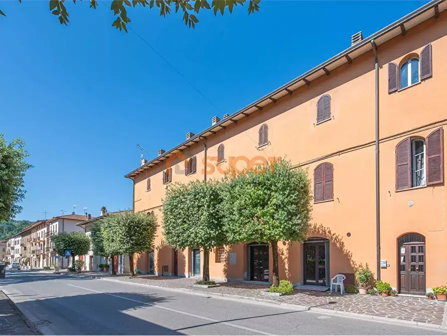 Immagine 1 di Negozio in vendita  in Via Mameli a Valfabbrica