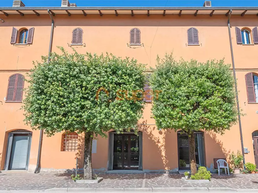 Immagine 3 di Negozio in vendita  in Via Mameli a Valfabbrica