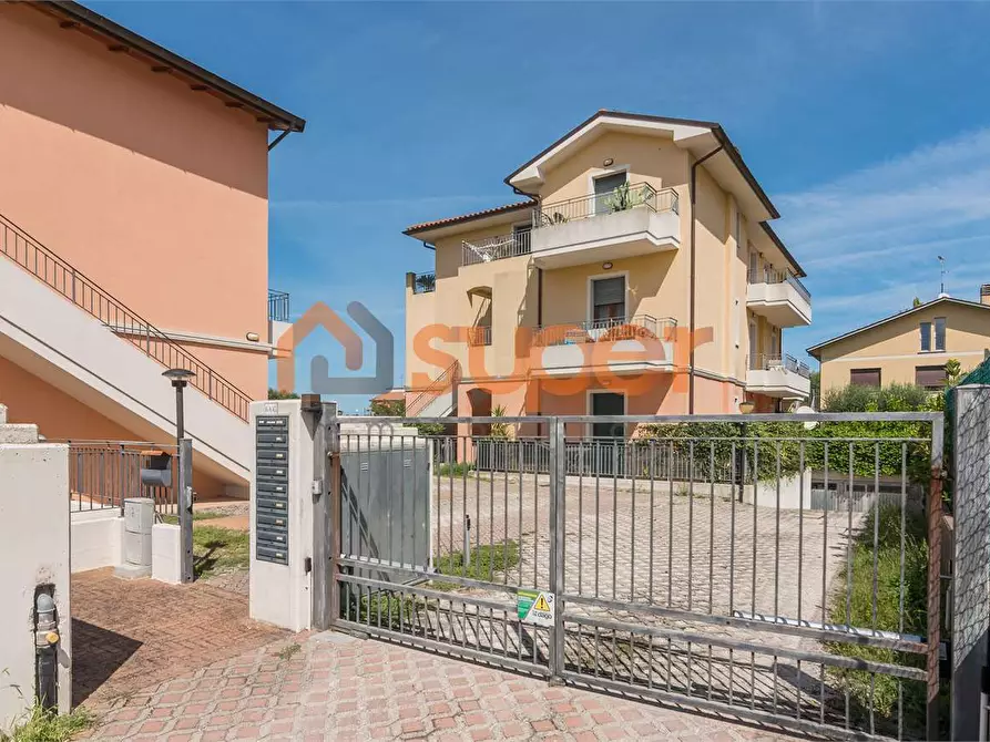 Immagine 30 di Trilocale in vendita  in Via Niccolò Machiavelli a Fano