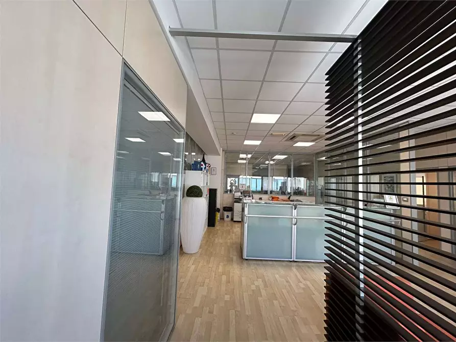 Immagine 2 di Ufficio in affitto  a Perugia