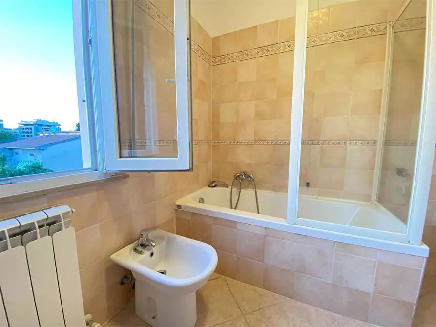 Immagine 17 di Quadrilocale in affitto  a Perugia