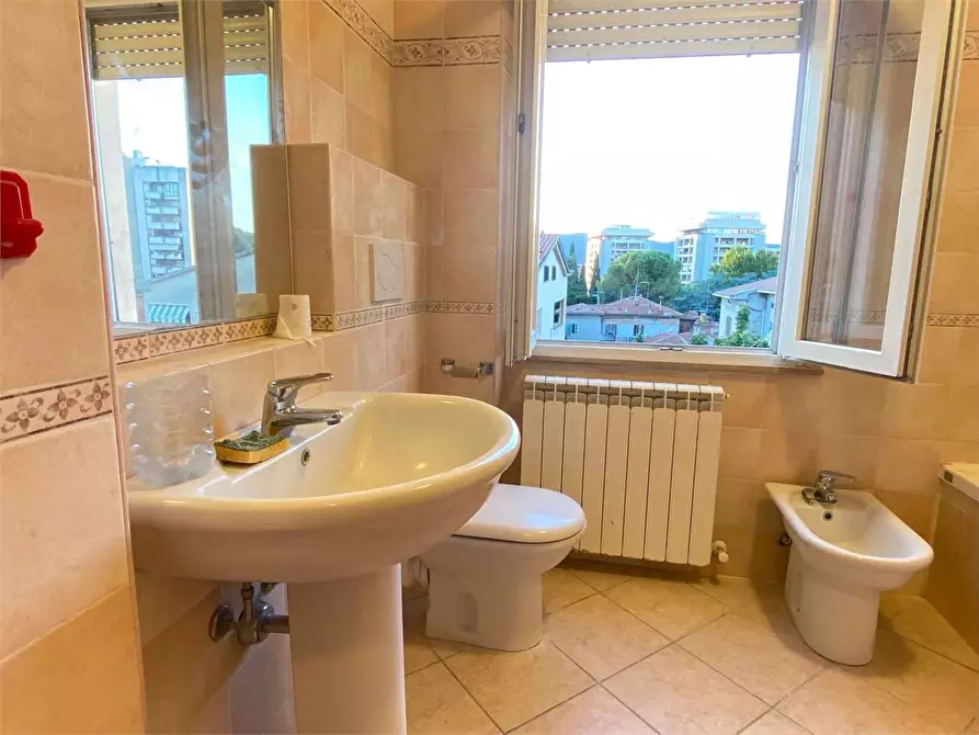 Immagine 16 di Quadrilocale in affitto  a Perugia