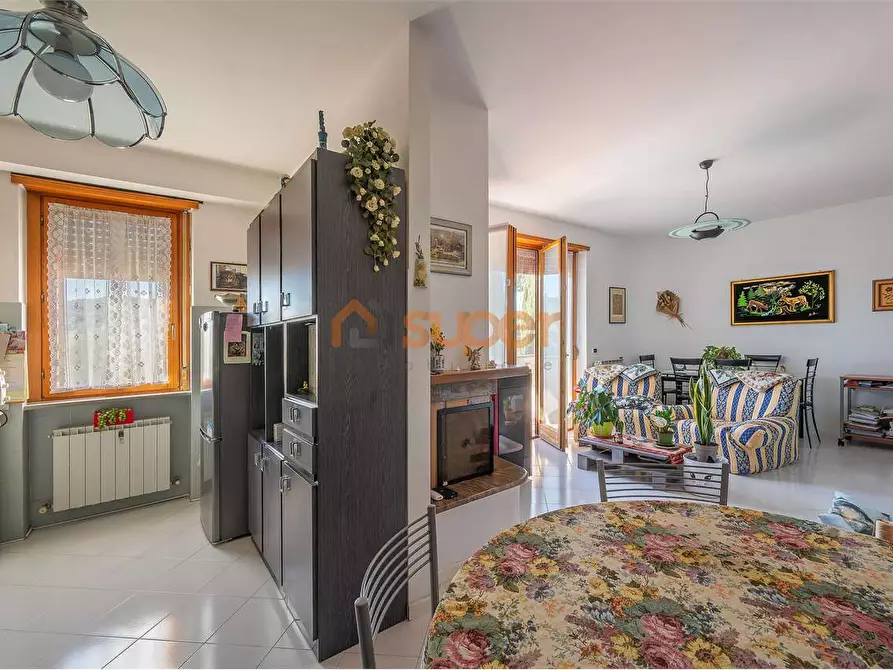 Immagine 2 di Quadrilocale in vendita  in Via Gisa Giani  12 a Perugia