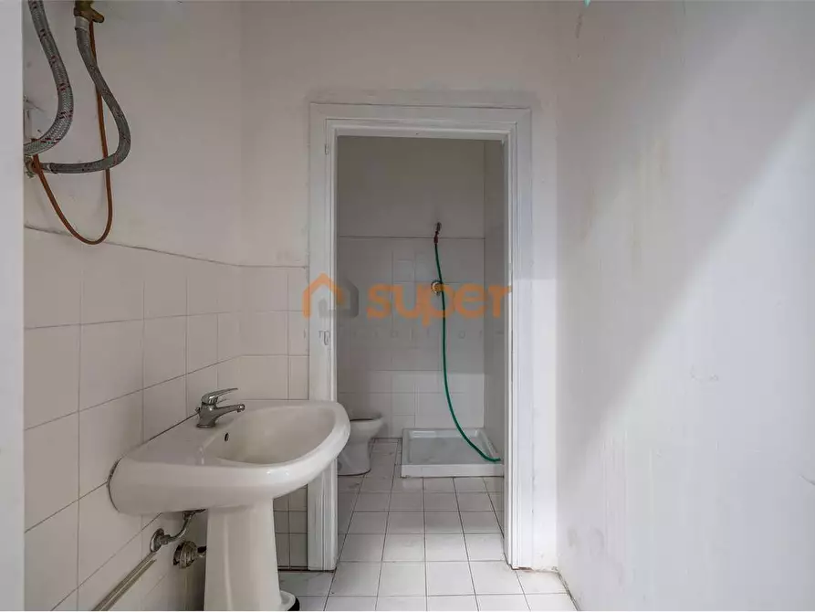 Immagine 25 di Capannone industriale in affitto  in Via Sandro Penna a Perugia