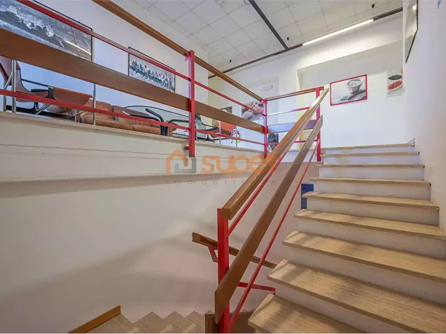 Immagine 12 di Capannone industriale in affitto  in Via Sandro Penna a Perugia