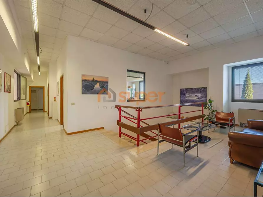 Immagine 13 di Capannone industriale in affitto  in Via Sandro Penna a Perugia