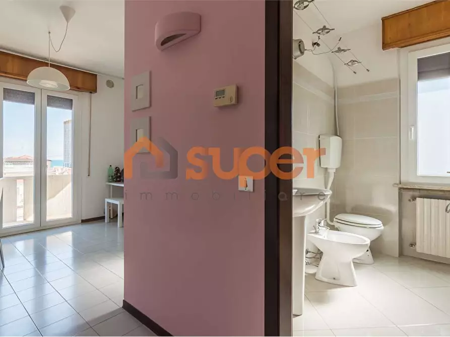 Immagine 9 di Bilocale in vendita  in Via Litoranea  a Mondolfo