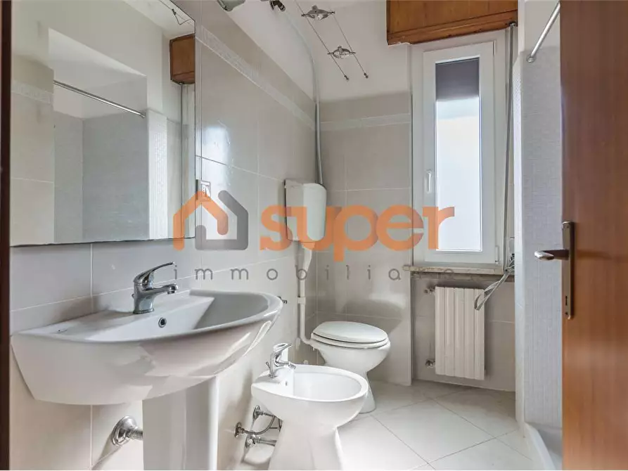 Immagine 10 di Bilocale in vendita  in Via Litoranea  a Mondolfo