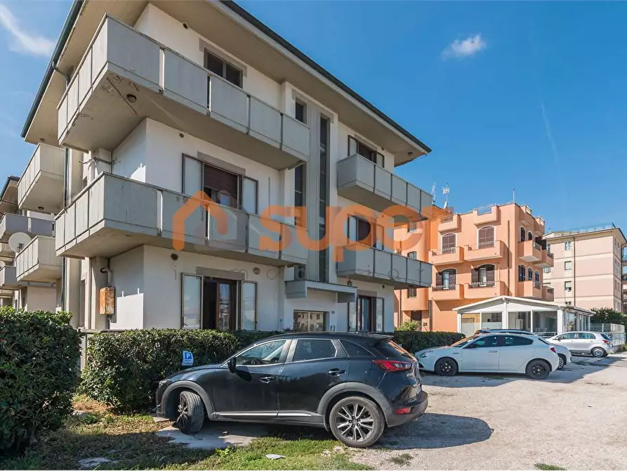 Immagine 16 di Bilocale in vendita  in Via Litoranea  a Mondolfo