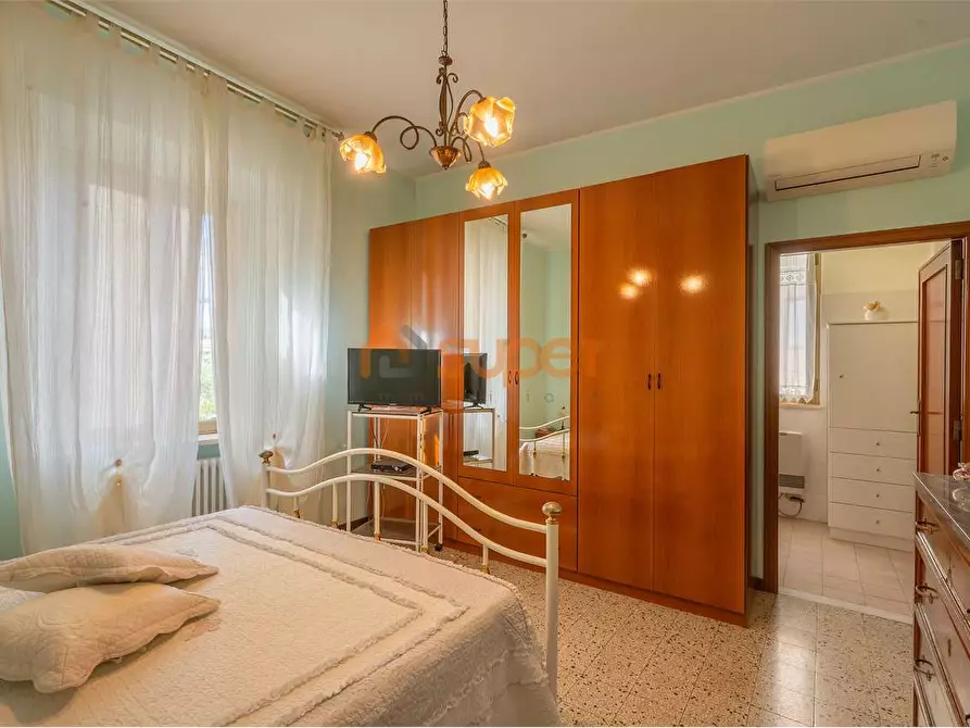 Immagine 9 di Casa indipendente in vendita  in Via del Popolo a Magione