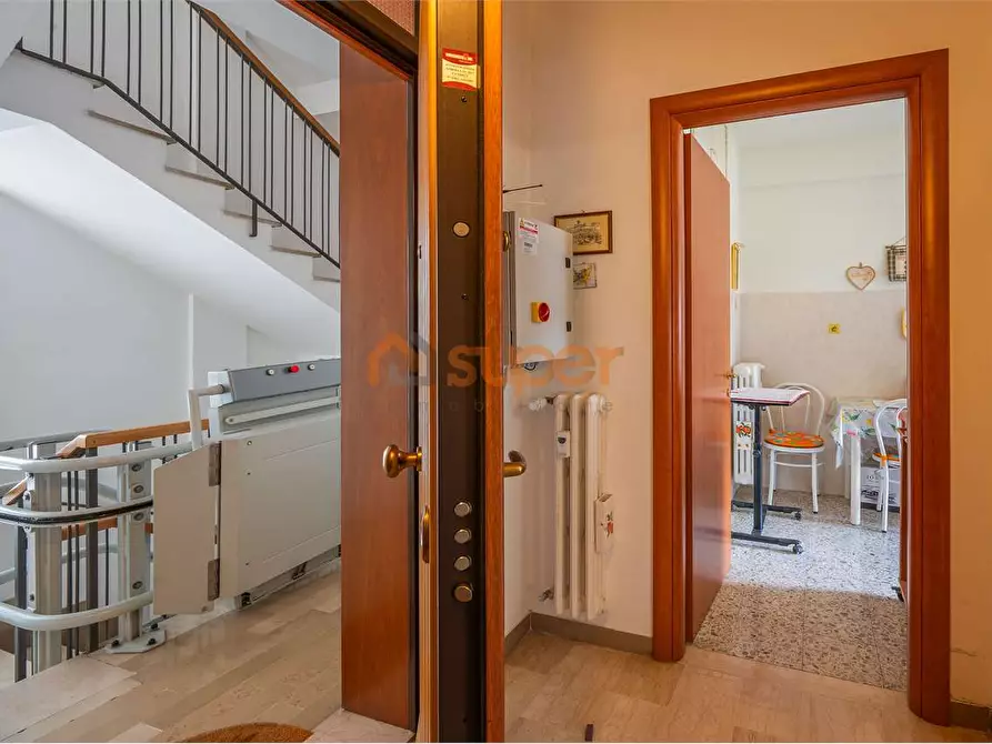 Immagine 15 di Trilocale in vendita  in Via MonteMorcino a Perugia