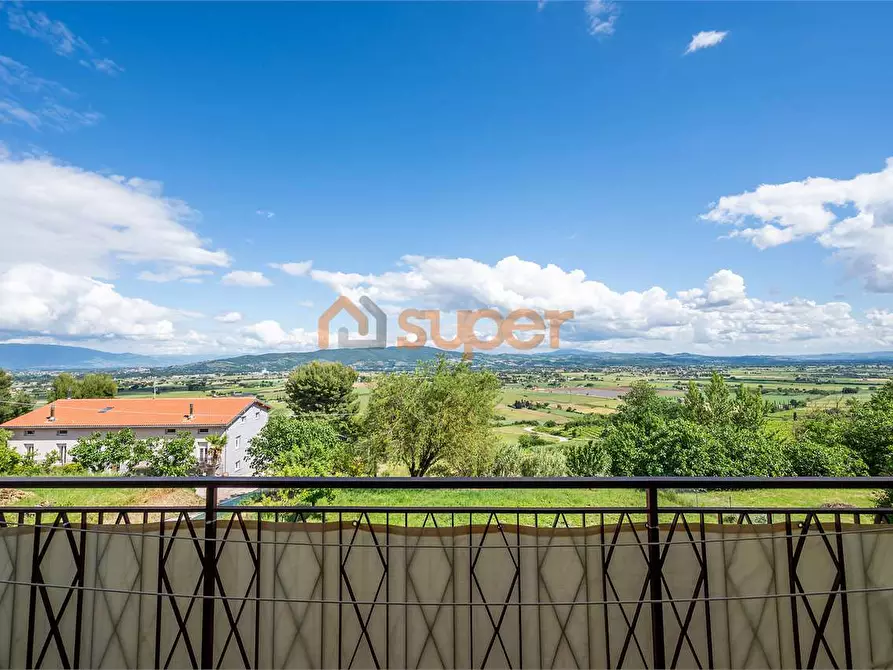 Immagine 30 di Casa bifamiliare in vendita  a Perugia