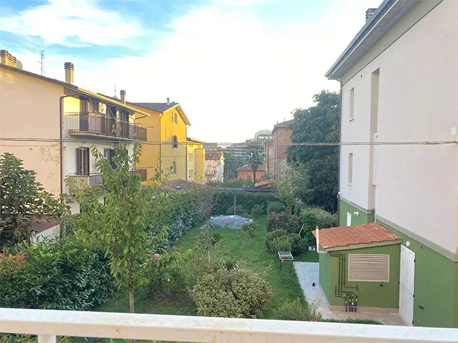 Immagine 8 di Trilocale in affitto  a Perugia