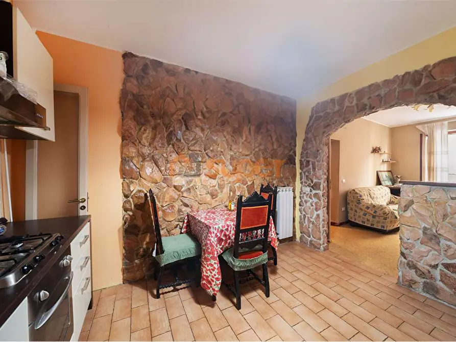 Immagine 3 di Casa indipendente in vendita  a Bastia Umbra