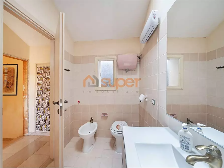 Immagine 18 di Casa indipendente in vendita  a Bastia Umbra