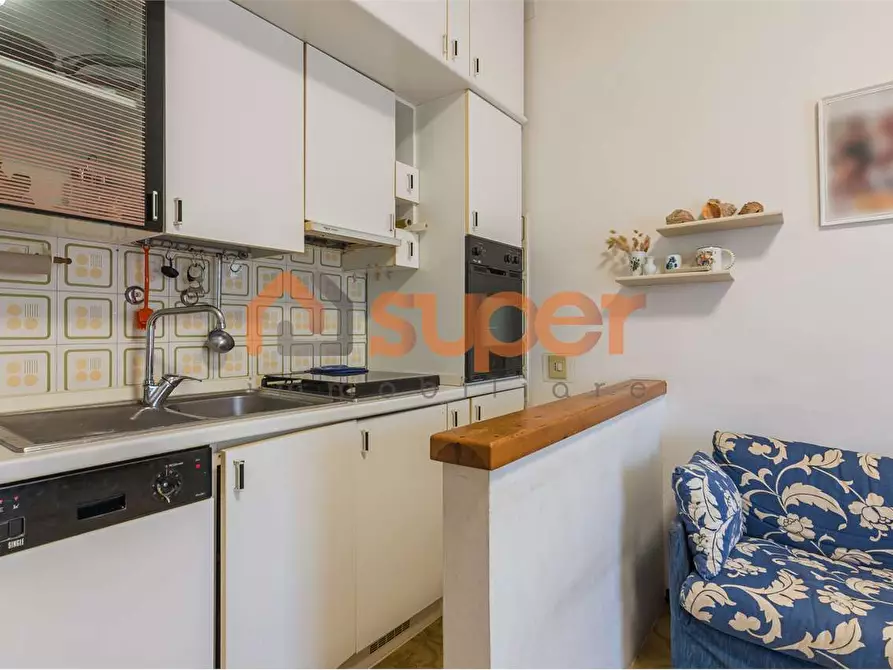 Immagine 4 di Trilocale in vendita  in Via Ammiraglio Cappellini a Fano