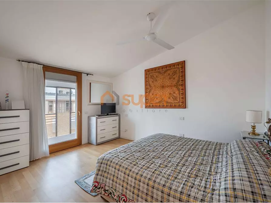 Immagine 11 di Attico in vendita  in Via Aldo Moro a Bastia Umbra