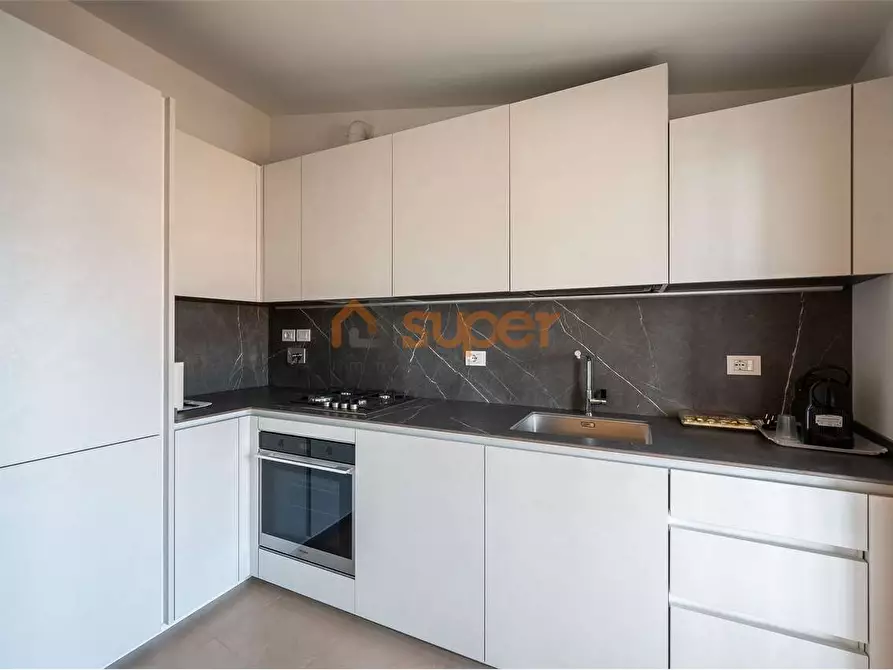 Immagine 4 di Attico in vendita  in Via Aldo Moro a Bastia Umbra