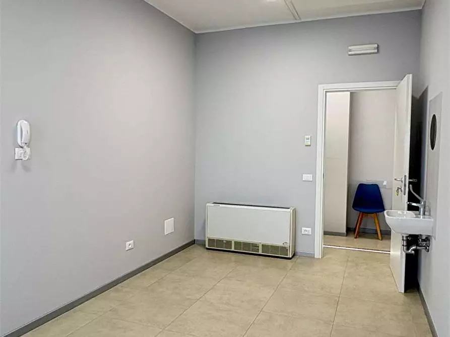 Immagine 5 di Ufficio in affitto  in Via Bruno Colli a Perugia
