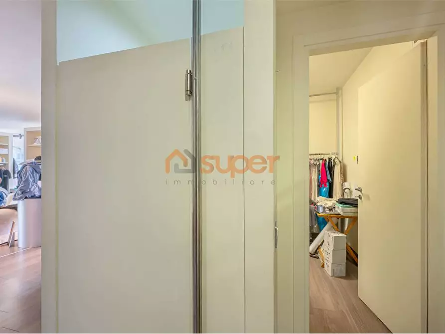 Immagine 8 di Negozio in affitto  in Via Beltrand Russel a Magione