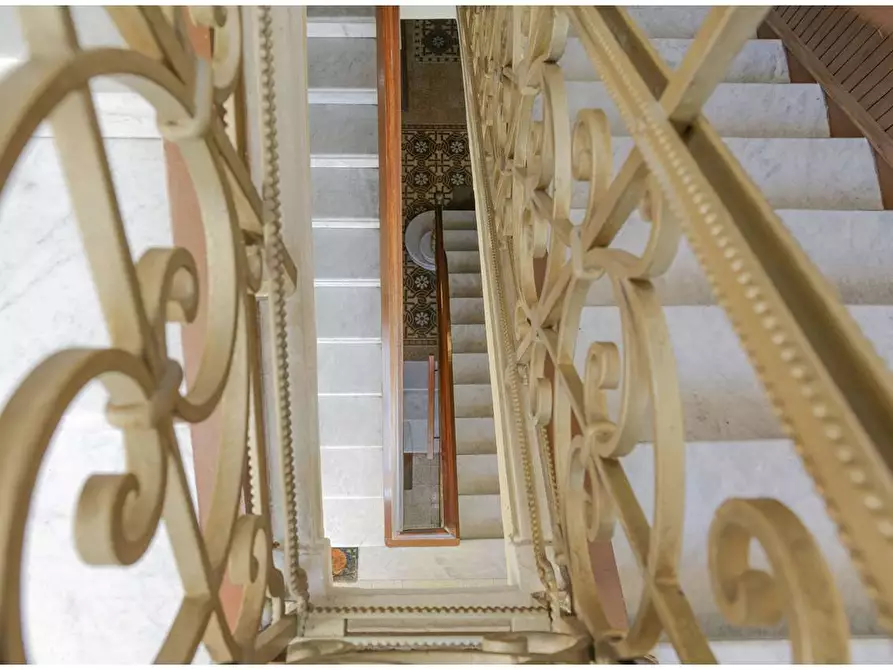 Immagine 6 di Stabile in vendita  in Via Marconi  1 a Cossato