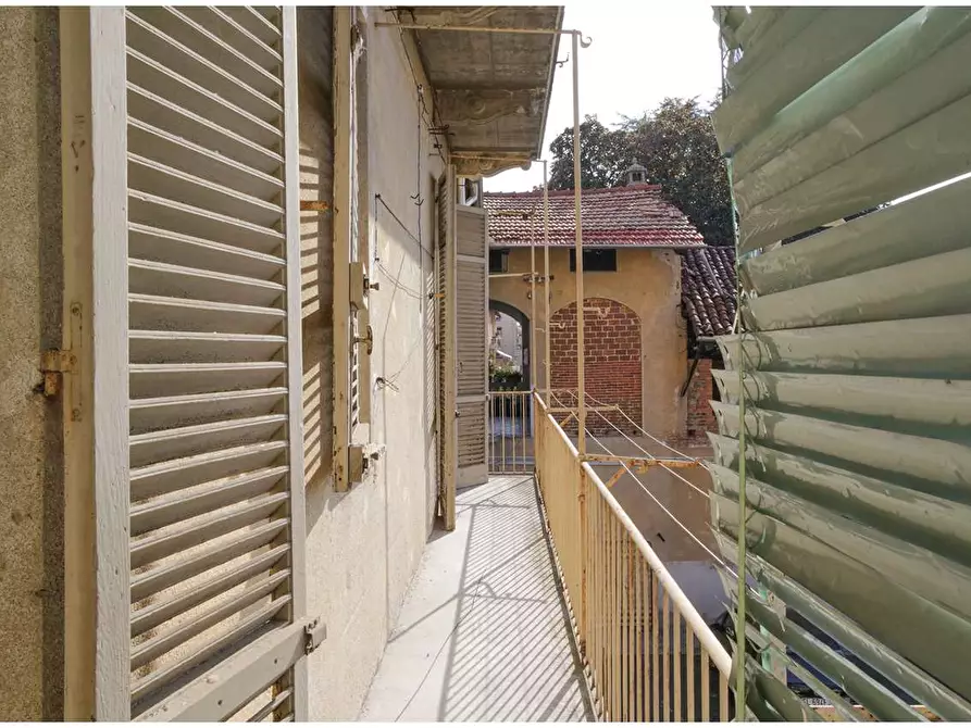 Immagine 13 di Stabile in vendita  in Via Marconi  1 a Cossato