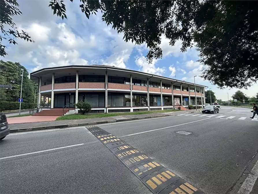 Immagine 16 di Ufficio in vendita  in Via Torre Pellice 17 a Torino