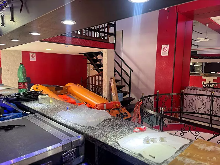 Immagine 15 di Negozio in vendita  in Via Monte Rosa  125 a Torino