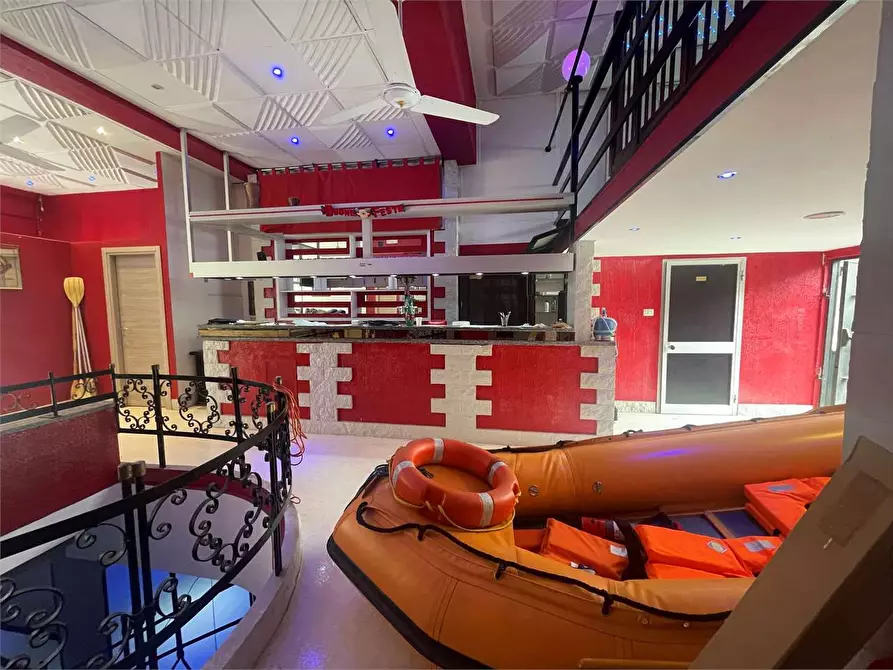 Immagine 29 di Negozio in vendita  in Via Monte Rosa  125 a Torino