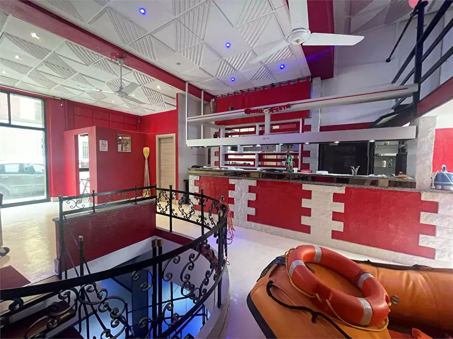 Immagine 32 di Negozio in vendita  in Via Monte Rosa  125 a Torino