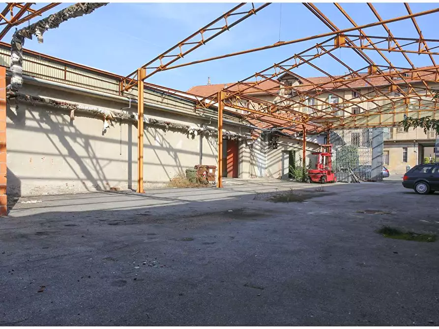 Immagine 37 di Stabile in vendita  in Via Marconi  1 a Cossato