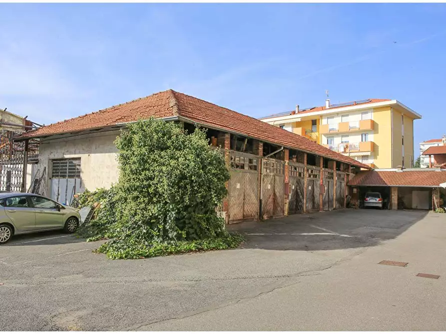 Immagine 45 di Stabile in vendita  in Via Marconi  1 a Cossato