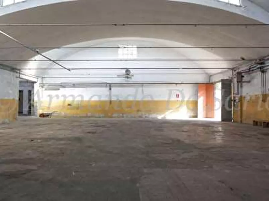 Immagine 56 di Stabile in vendita  in Via Marconi  1 a Cossato